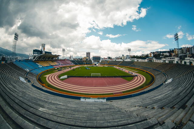 El Estadio Olímpico Atahualpa es uno de los principales escenarios deportivos de Ecuador. Foto: FEF   
