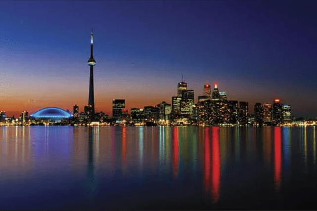 La ciudad de Toronto se consolida como una de las ciudades con mayor oportunidad para los latinos, según ChatGPT. Foto: Britannica.   