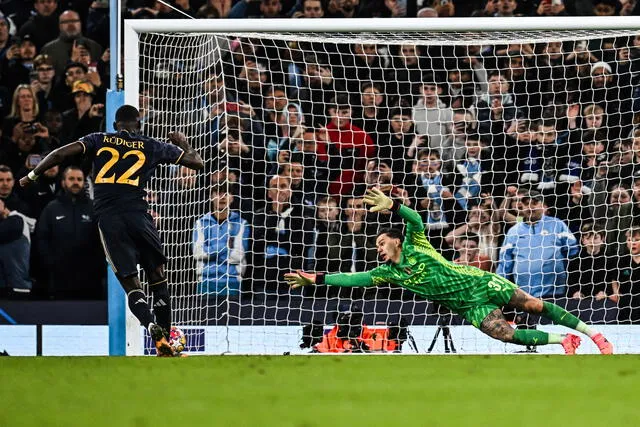 Rudiger fue el encargado de patear el último penal del Real Madrid en el encuentro ante el Manchester City. Foto: AFP   