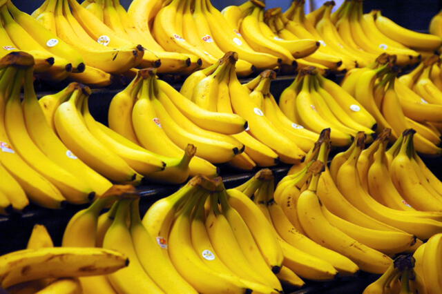 Descubre la fascinante similitud genética entre tu ADN y el de un plátano.