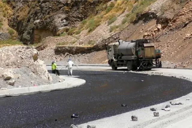 Provías es quien se encarga de la construcción de la vía. Foto: Difusión   