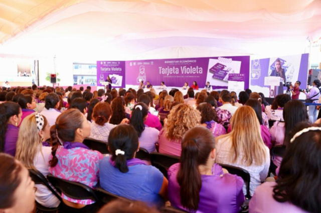 La tarjeta violeta Bienestar no esta disponible en la Ciudad de México. Foto: ACK Noticias   