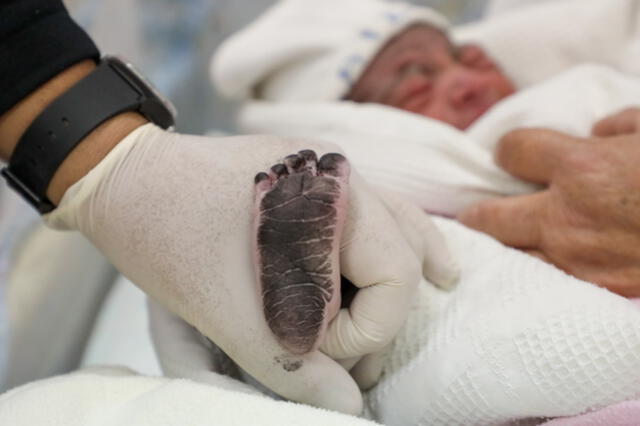  El nacimiento de Mía por parto natural representa la fortaleza del pueblo peruano, característica que ha definido a la nación a lo largo de su historia independiente, señaló el Minsa. Foto: Ministerio de Salud.<br><br>    