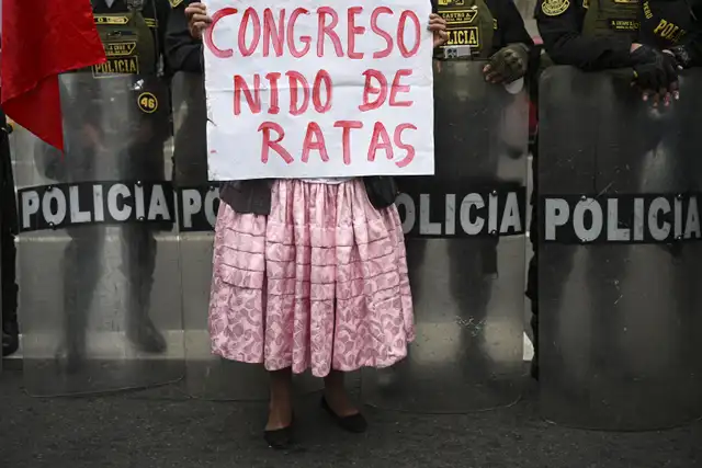 Solo un 4% aprueban la labor del Congreso, mientras a Boluarte un 5%, según encuestas. Foto: AFP   