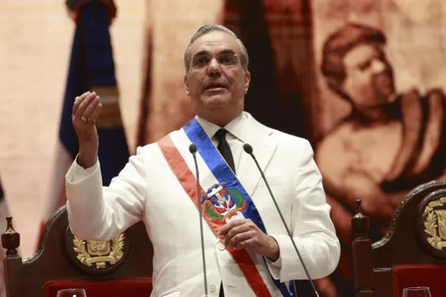 Luis Abinader, el segundo presidente latinoamericano con mayor aprobación mundial. Foto: EFE   