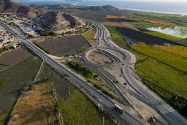 Nueva Vía de Evitamiento Chimbote tiene una extensión de casi 40 kilómetros. Foto: Andina   