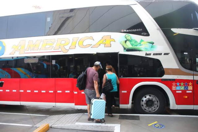 Pasajeros mostraron su preocupación al saber que un hecho así pueda revertirse en la empresa. Foto: Difusión   