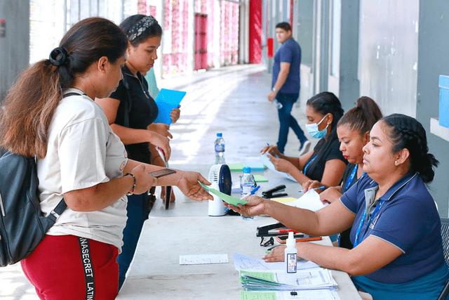 Ifarhu brinda un apoyo de&nbsp;125.00 balboas mensuales&nbsp;a los estudiantes universitarios. Foto: Telemetro    