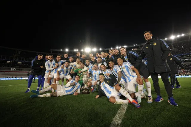  Argentina goleó 3-0 a Chile por la séptima jornada de las Eliminatorias, donde fue la despedida de Di María. Foto: selección argentina 