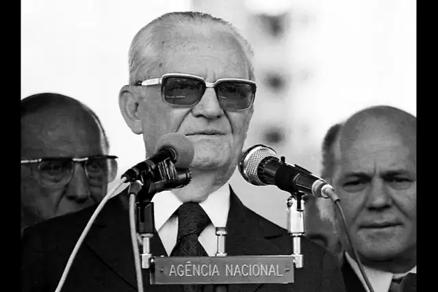 El presidente Ernesto Geisel actualizó la doctrina militar brasileña para contemplar la posibilidad de un conflicto armado con Argentina, incluso con armas nucleares. Foto: Jornal Grande Bahia El presidente Ernesto Geisel actualizó la doctrina militar brasileña para contemplar la posibilidad de un conflicto armado con Argentina, incluso con armas nucleares. Foto: Jornal Grande Bahia