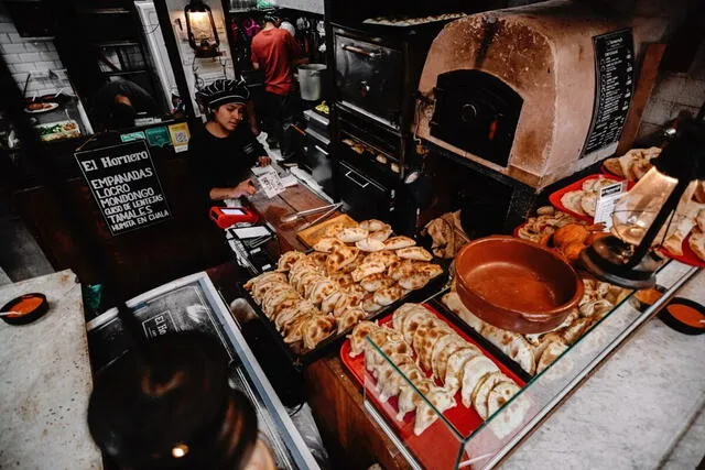  Buenos Aires es el centro gastronómico clave, por la oferta variada en mercados como San Telmo. Foto: A guiar Buenos Aires   