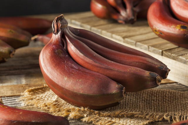 En Colombia, el nombre 'banano' es usual para referirse a la fruta que se consume cruda. Foto: RTVE.   