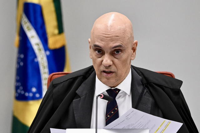 Los nuevos representantes legales de X presentaron un documento ante la Corte Suprema brasileña en el que solicitan el desbloqueo de la red social. Foto: AFP.   