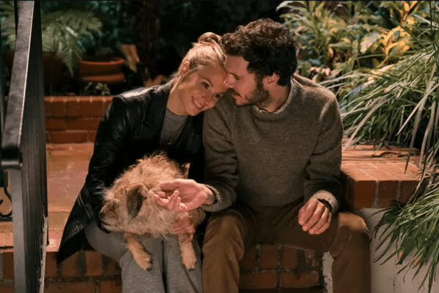 Kristen Bell y Adam Brody protagonizan esta comedia romántica. Foto: Netflix.   