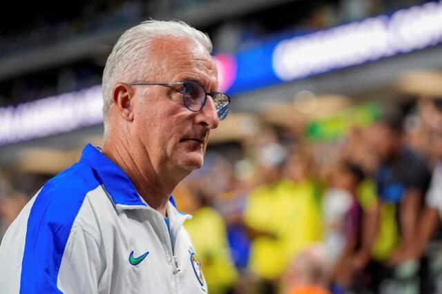 Dorival Júnior es muy cuestionado por el nivel de Brasil en las Eliminatorias. Foto: AFP   