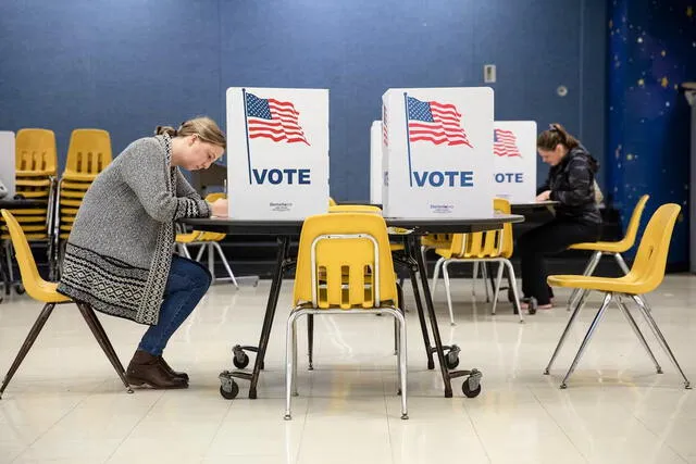  A diferencia de otros países, como Australia o Bélgica, donde el voto es obligatorio, en Estados Unidos el acto de votar es un derecho y no una obligación. Foto: El País   