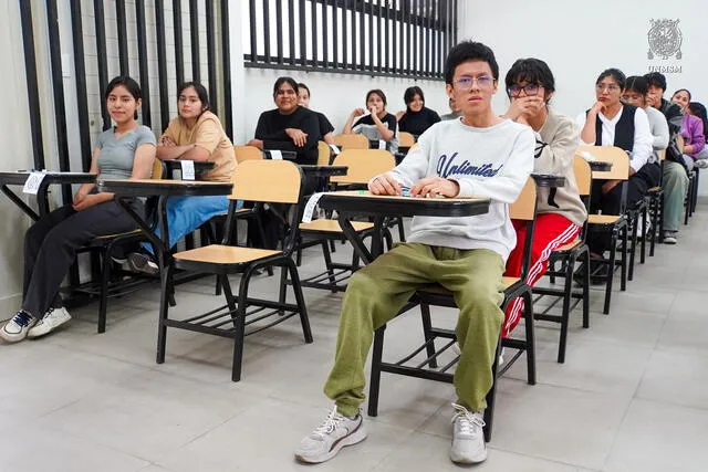 En el examen de admisión 2025-I miles de jóvenes compitieron académicamente para obtener una vacante. Foto: UNMSM   