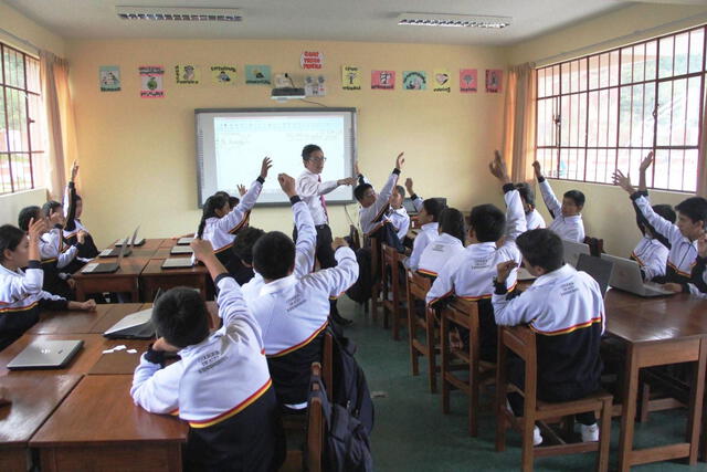 Comisión de Educación aprobó el proyecto de ley que beneficia a personal de Educación