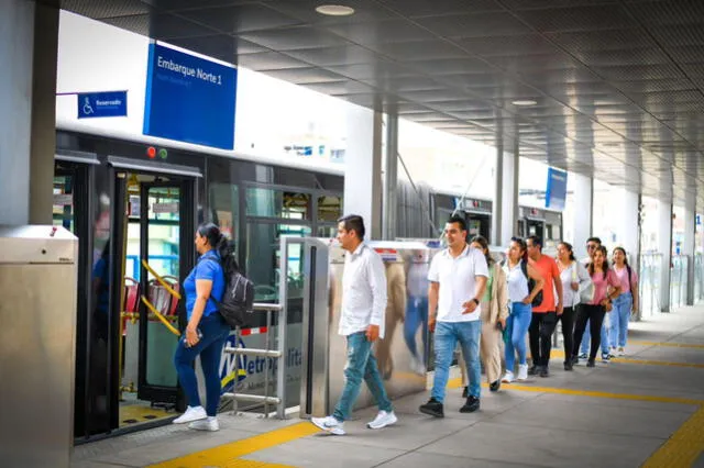  El nuevo expreso del Metropolitano busca mejorar la experiencia de los pasajeros en el transporte público