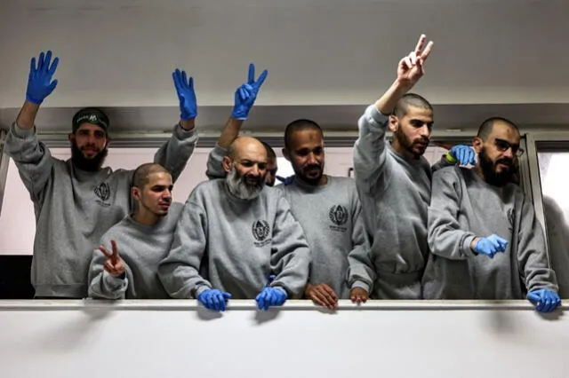 Entre los liberados por Israel se destaca Mohamed Tous, el palestino detenido por más tiempo sin interrupción (desde 1985). Foto: AFP Entre los liberados por Israel se destaca Mohamed Tous, el palestino detenido por más tiempo sin interrupción (desde 1985). Foto: AFP