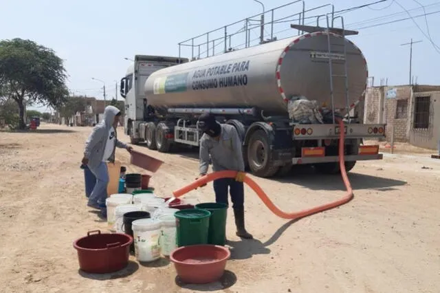 Los ciudadanos no deben almacenar agua en envases que hayan contenido productos tóxicos o sustancias químicas