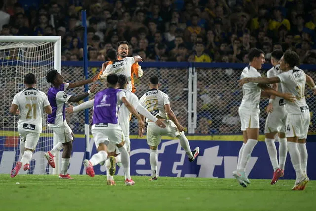 Alianza Lima logró eliminar a Boca Juniors con camiseta blanca. Foto: Agencia blanquiazul Alianza Lima logró eliminar a Boca Juniors con camiseta blanca. Foto: Agencia blanquiazul