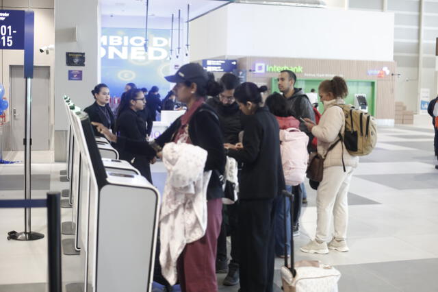 Aspavit advierte que sistema de Migraciones deberá mejorar lector con QR. Foto: Marco Cotrina/La República   
