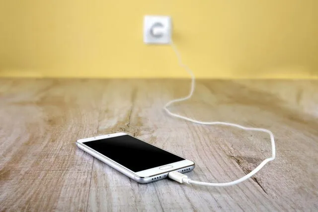 Esta práctica degradará la batería de tu smartphone. Foto: DPL News Esta práctica degradará la batería de tu smartphone. Foto: DPL News