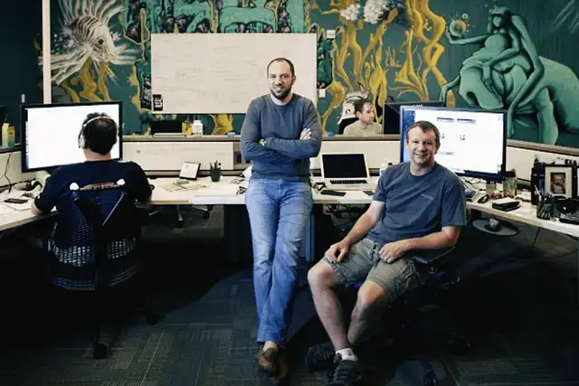  Jan Koum y Brian Acton terminaron abandonando Facebook. Foto: Hipertextual<br> 