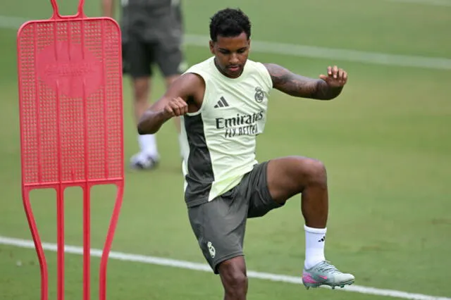 El futuro de Rodryo es incierto después de la pretensión de clubes de la Premier League. Foto: AFP