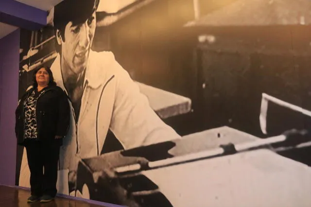 Rosa Pallqui en la ANP durante el recordatorio de su esposo y periodista Jaime Ayala. Foto: ANP Rosa Pallqui en la ANP durante el recordatorio de su esposo y periodista Jaime Ayala. Foto: ANP