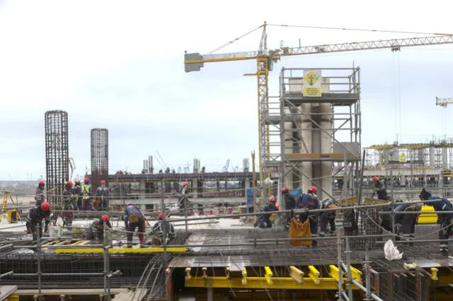  <strong>Inversión no minera no residencial</strong>, que incluye proyectos empresariales como ampliación y renovación de oficinas, almacenes, centros comerciales, creció 11%.   