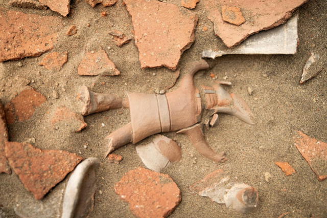 Vasija encontrada en el valle de Áncash. Foto: Ministerio de Cultura Vasija encontrada en el valle de Áncash. Foto: Ministerio de Cultura