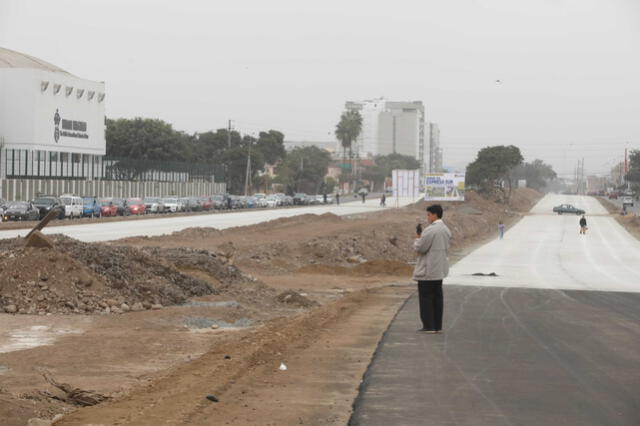 Vías sin señalización. Foto: Carlos Félix / La República Vías sin señalización. Foto: Carlos Félix / La República