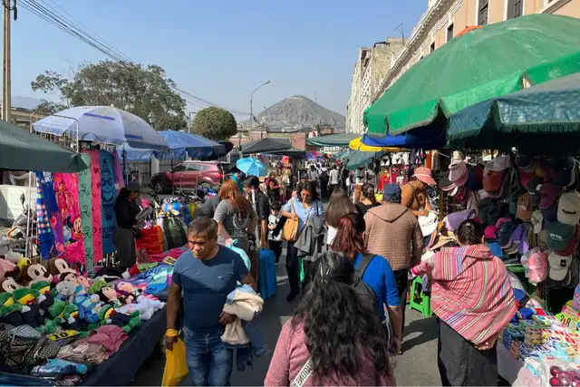  Ambulantes en Mesa Redonda.   