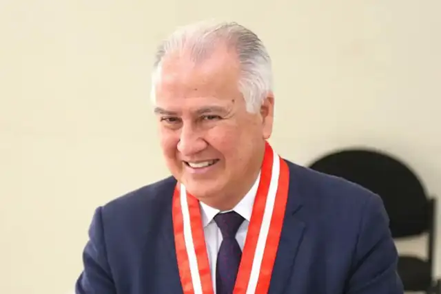 Alfonso López Chau, candidato de Ahora Nación Alfonso López Chau, candidato de Ahora Nación