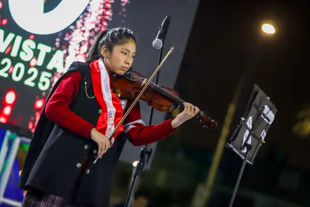 joven peruana en conservatorio de España, beca, Minedu
