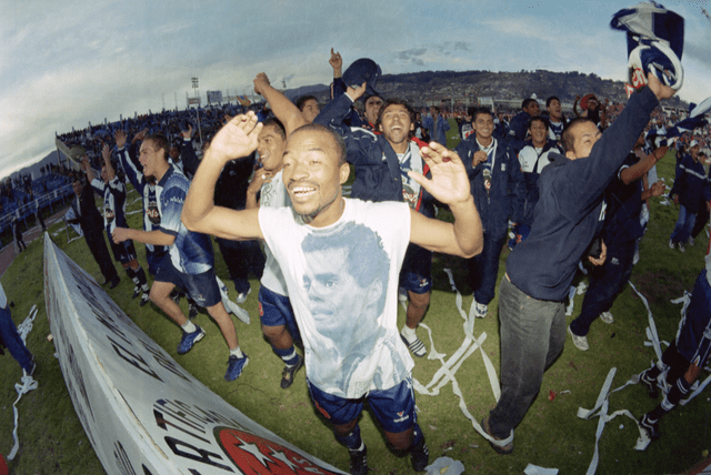 Alianza Lima campeón de la primera división 2001. Foto: GLR