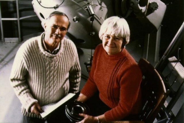 Eugene Shoemaker y su esposa Carolyn dedicaron su vida a la investigación de cráteres. Foto: NBC News   