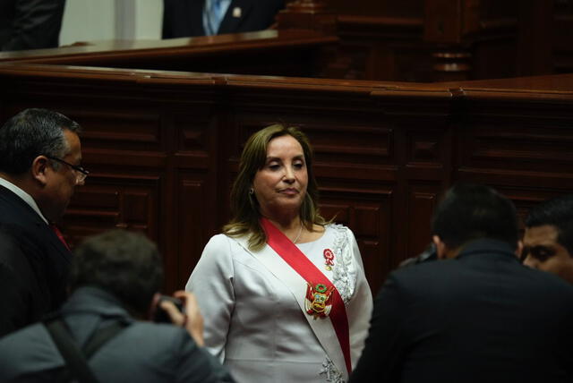  Dina Boluarte, un mensaje largo, cargado de demagogia y alejado de la realidad. Foto: John Reyes / LR    