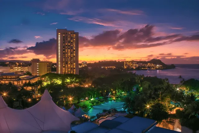  Llegar a Guam desde Estados Unidos continental implica un vuelo de aproximadamente 12 horas. Foto: Cunard<br>    