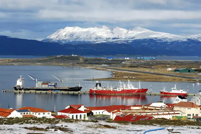  Ushuaia es el final de la Cordillera de los Andes. Foto: Kayak<br>    