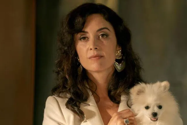  Lucía Barrado como Girasol    