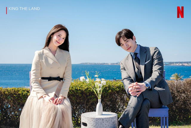 Yoona y Junho juntos en póster del nuevo k-drama. Foto: Netflix 