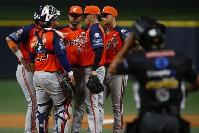 Leones del Caracas vs Caribes de Anzoátegui EN VIVO