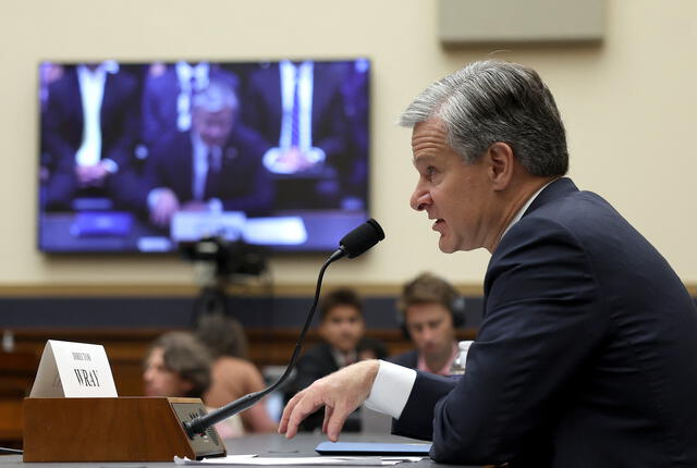  Christopher Wray, jefe del FBI, responde ante el Congreso de los Estados Unidos tras atentado contra Donald Trump. Foto: AFP    