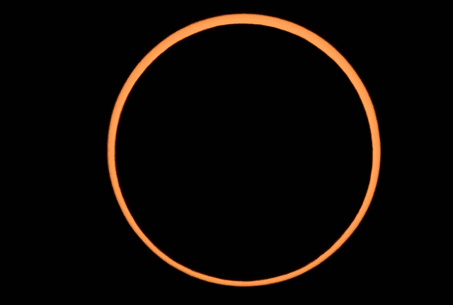 Anillo de fuego desde Albuquerque, Nuevo México. Foto: AFP Anillo de fuego desde Albuquerque, Nuevo México. Foto: AFP