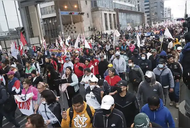 Protesta contra las leyes procrimen del Congreso. Foto: Difusión. Protesta contra las leyes procrimen del Congreso. Foto: Difusión.