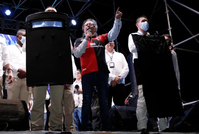 Gustavo Petro en un evento de su campaña electoral. Foto: EFE