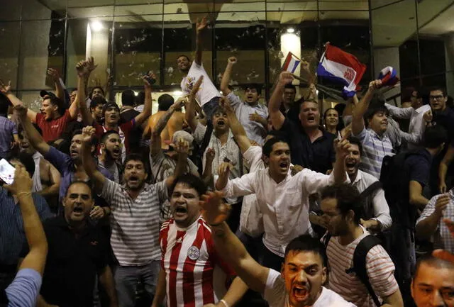 Paraguay: Congreso en llamas y alta tensión en las calles por reelección ilegal